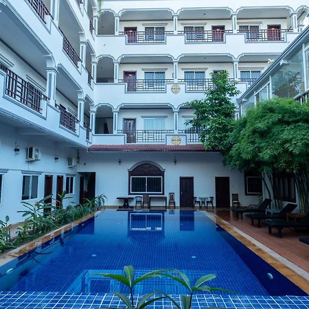 Golden Bakong Boutique Hotel เสียมราฐ ภายนอก รูปภาพ